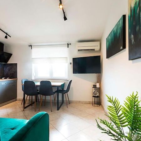 Apartman Smaragd Fažana Екстериор снимка